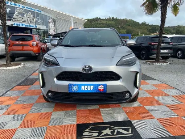 Toyota YARIS CROSS 1.5 HYBRIDE 130 2WD DESIGN BUSINESS - Photo 2