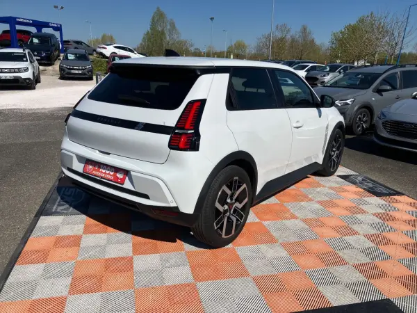 Renault R5 E-TECH ELEC 150 52kW AUTONOMIE CONFORT TECHNO 1°Main - Photo 5