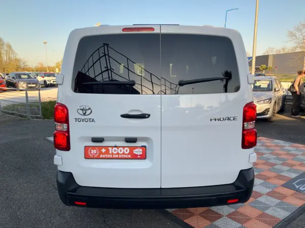 Toyota PROACE VERSO 2.0 D-4D 140 BV6 Dynamic Confort Combi Long 9 Places GPS - Photo 5