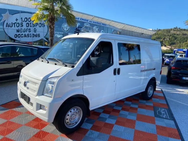 DFSK Eco City 35 CABINE APPROFONDIE 4 Places Caméra 2 Portes Lat. Clim. Bluetooth Vitré